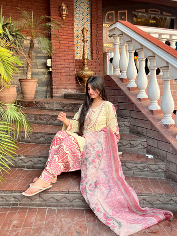 CHAISELED | Lawn Embroidered | 3 Piece Unstitched